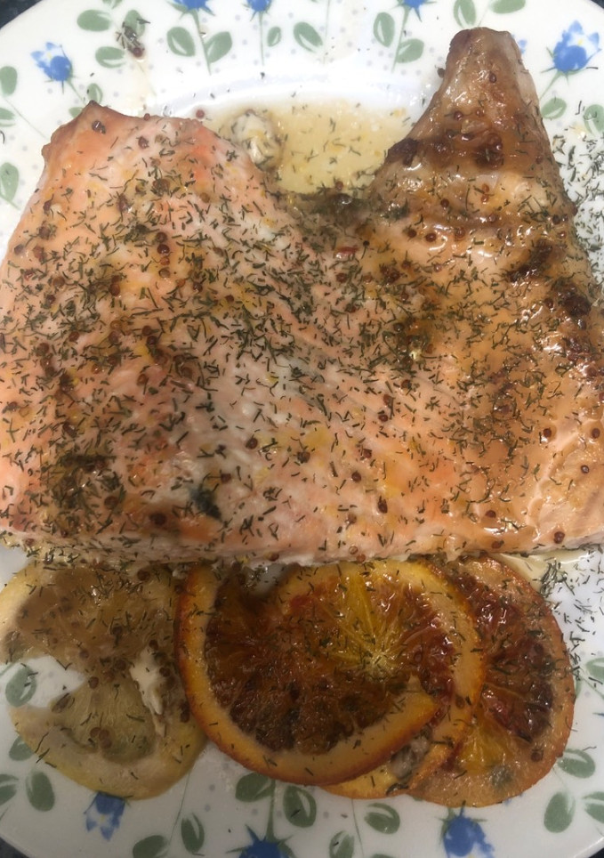Una foto de 389. Salmón al horno con naranja y limón (principal pescado)