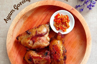 Bagaimana Membuat Ayam Goreng Bumbu Bacem &amp; Sambal Bawang Menu Enak Dan Mudah Dibuat