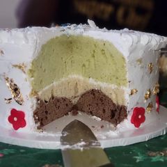 A picture of Marble and mint cake.