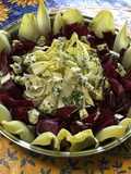 Salade aux deux endives, roquefort et sauce maison