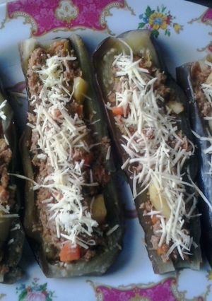 Una foto de Berenjenas rellenas de carne molida
