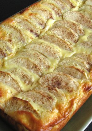 A picture of Apple & Sour Cream Cake.