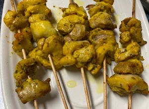 Foto principal de Brochetas de pollo en freidora de aire