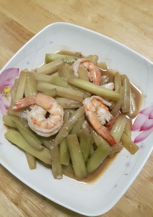 รูปของ สายบัวผัดกุ้ง