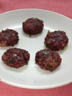 பீட்ரூட் பன்னீர் கபாப் செய்முறை முக்கிய புகைப்படம்