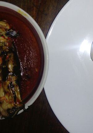 A picture of Cat fish soup with fufu.