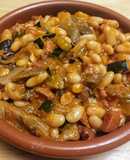 Alubias con jamón y setas