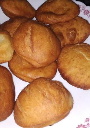 A picture of Orange Flavoured mandazis.