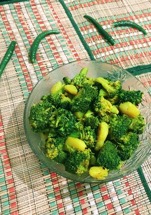 A picture of Broccoli Curry.