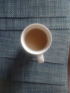તુલસી વાળી ચા (Tulsi Vali Tea Recipe In Gujarati) રેસીપી મુખ્ય ફોટો