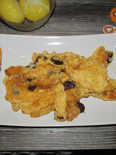 Kolbászos tojásrántotta recept fotója