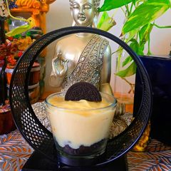 A picture of Oreo Custard Pudding.