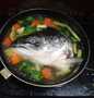 Cara Mudah Membuat Resep Sup kepala salmon yang Menggugah Selera Anti Ribet, Uenak Banget