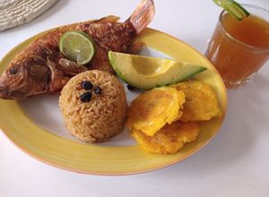Una foto de Arroz de cebolla con panela 🇨🇴