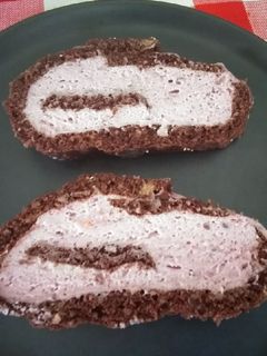 Szedres tejszínes tekercs (gluténmentes) recept fotója