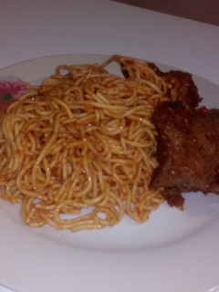A picture of Jollof spaghetti.