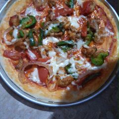 A picture of 🍕 pizza.