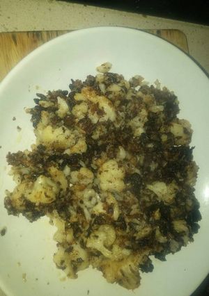 Una foto de Coliflor frita con morcilla