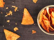 Una foto de nachos sin gluten al horno