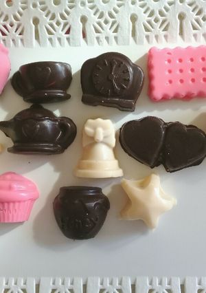 Una foto de Bombones de chocolate😙