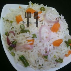 A picture of Simple stir fry vegetable rice.