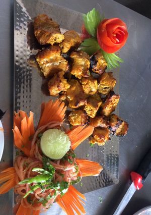 A picture of Saffron chicken tikka.