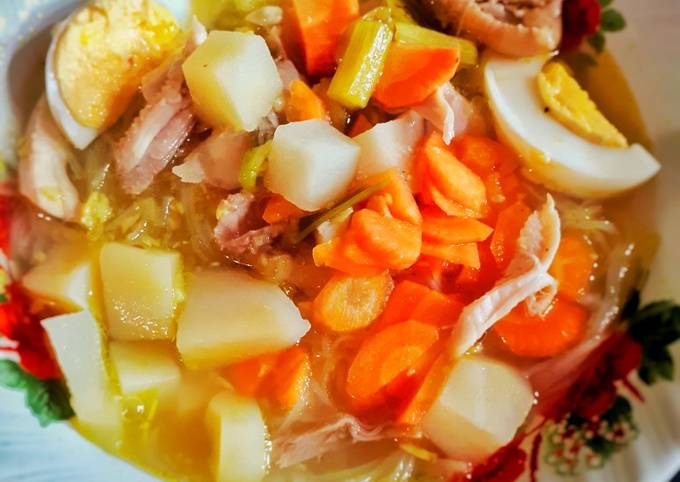 Soto Ayam kuah Kuning