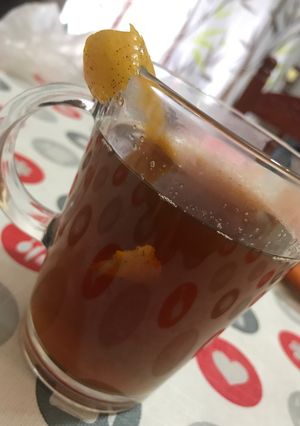 Una foto de Te de canela con naranja