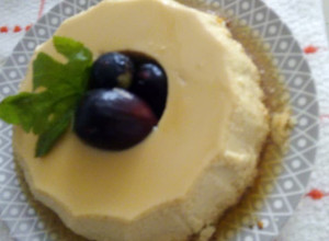 Una foto de Crema volteada con higos a lo Carmelita
