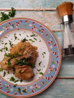 Glutén-, tej- és tojásmentes rizses csirkecombok recept fotója