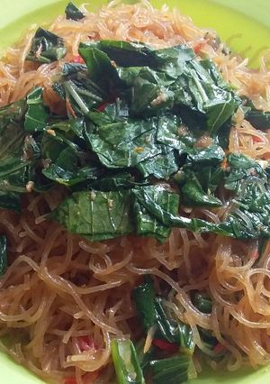 Foto resep Bihun kecap sawi hijau simpel untuk pemula
