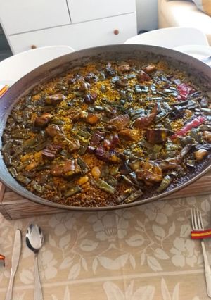 Una foto de Paella Valenciana