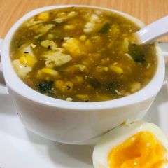 A picture of Sweet corn 🌽 Egg soup.