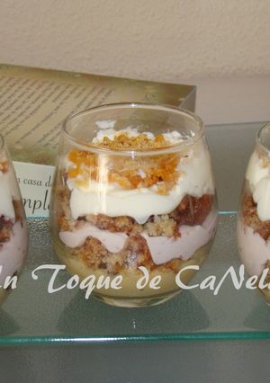 Una foto de Trifle bundt cake candy mars