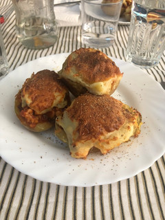 Una foto de Patatas rellenas asadas