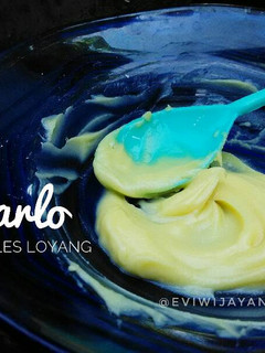 Foto resep Carlo (Pengoles Loyang Homemade anti lengket)