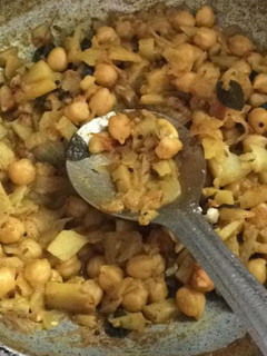 चना चाट (Chana chaat recipe in Hindi) रेसिपी मुख्य फोटो