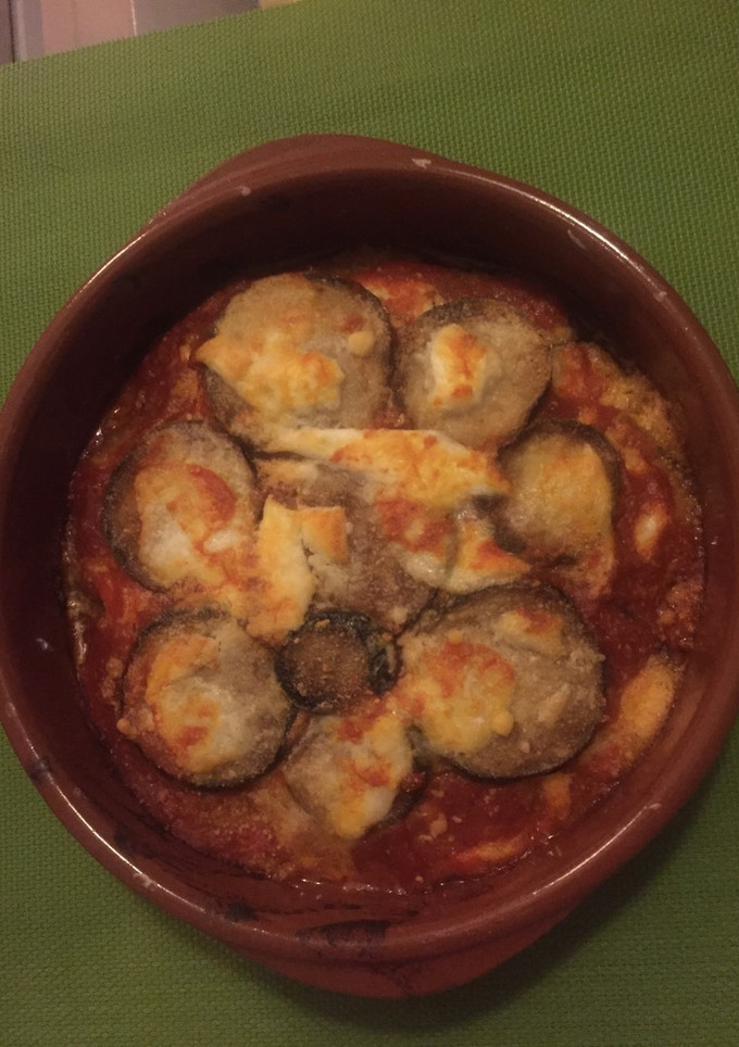 Una foto de Berenjenas a la parmesana