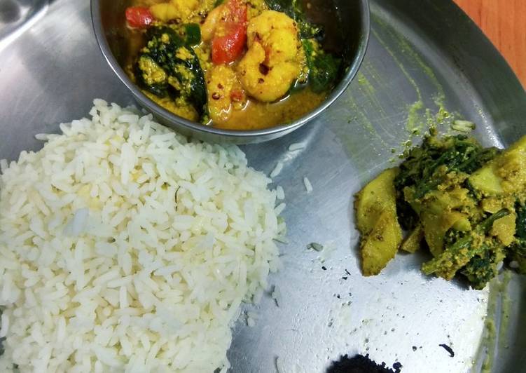 Recipe of Favorite Chingri Macher bati chochori