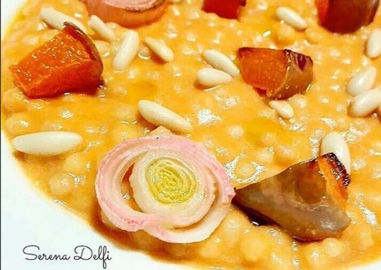 Fregola alla zucca porri e stracciatella