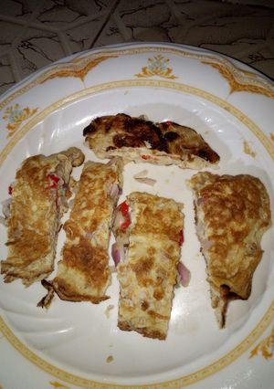 A picture of My Egg Roll.