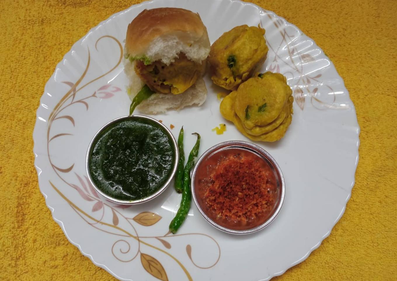 Vada Pav and Batata Vada