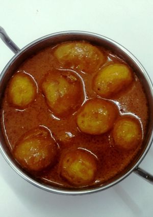 A picture of Dum Aloo.