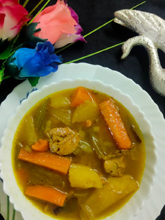 চিকেন স্ট্যু (Chicken stew recipe in bengali) রেসিপির প্রধান ছবি