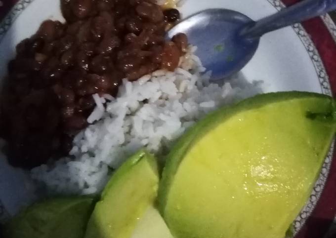 Steps to Make Homemade Stewed beans #recipemarathon