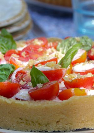 A picture of Caprese Pesto Tart.