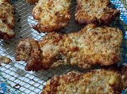 A picture of air fryer chicken thighs