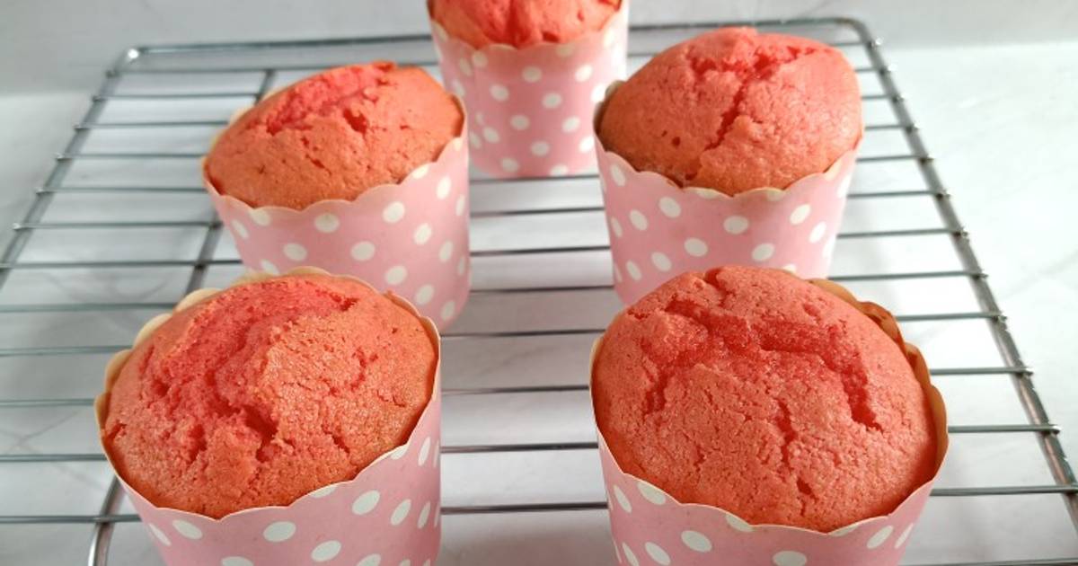 Resep Cupcake Yogurt Pink Velvet oleh Isnawati Cookpad