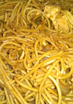 चिली नूडल्स (Chilli noodles recipe in hindi) रेसिपी मुख्य फोटो