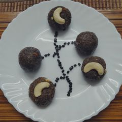 A picture of Traditional Kathiawadi Winter Sweet-Adadiya.